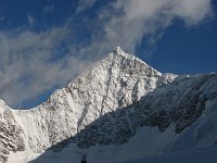 17_Il vento spazza furiosamente la vetta del Lyskamm orientale